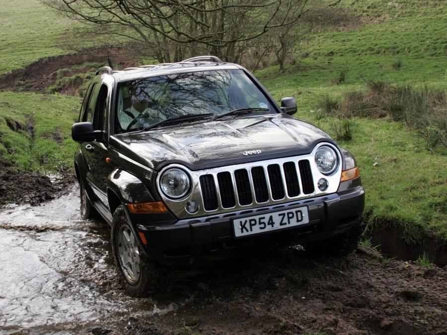  Jeep Cherokee Limited 2005 года  (UK) (фото 26 из 30)